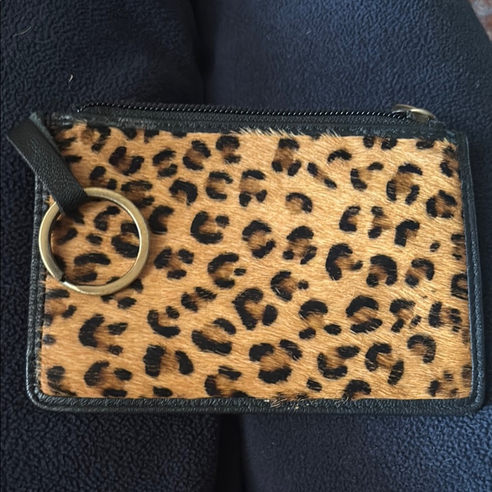 Boutique Leopard Print Leather Key & Card Holder